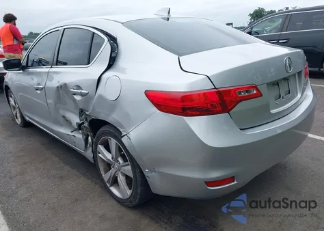 2013 Acura Ilx 2.0L из США, поврежденный, VIN 19VDE1F59DE022323